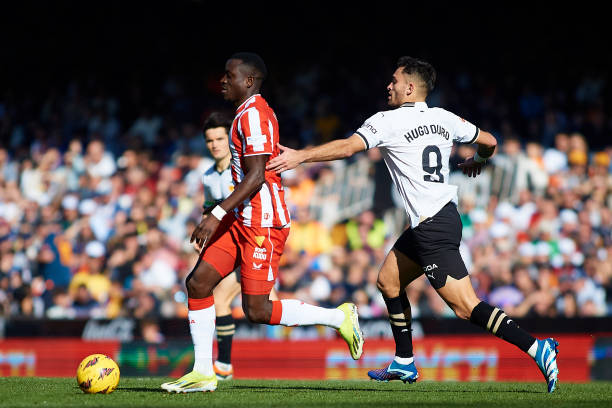 让球迷和观 让球迷和观