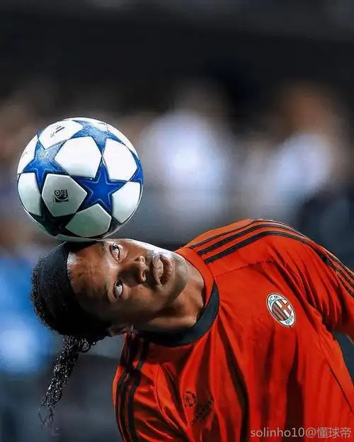 现出强大的 现出强大的