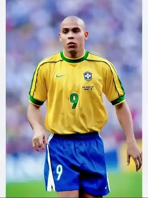 西甲第9輪巴塞羅那3-1瓦倫西亞 法蒂世界波庫蒂尼奧替補破門.